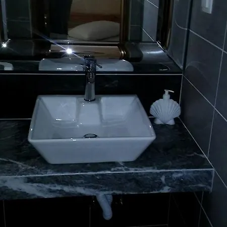 Aiolos House Szkiáthosz