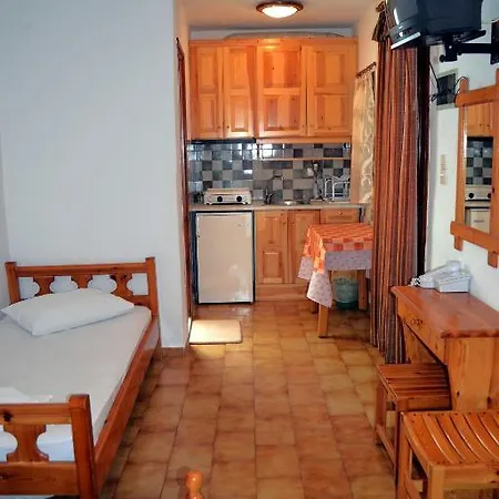 Aiolos House *