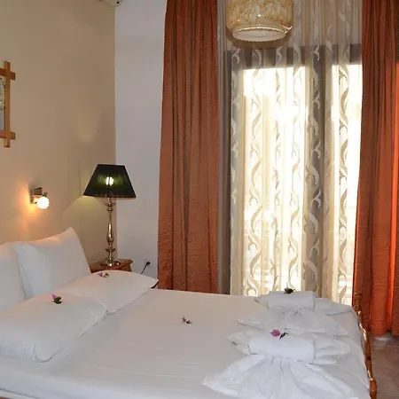 Pensjonat Aiolos House 3*